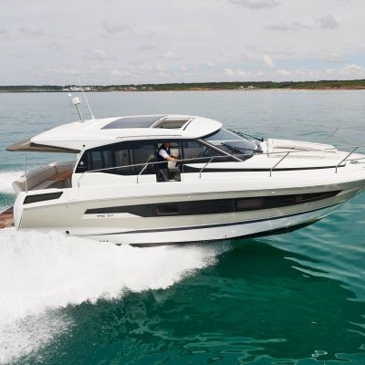 Jeanneau NC 37 Boot Yacht 4