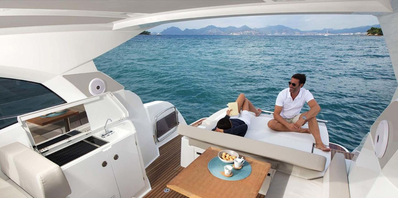 Jeanneau Leader Boote. Beim Hauptimporteur kaufen.